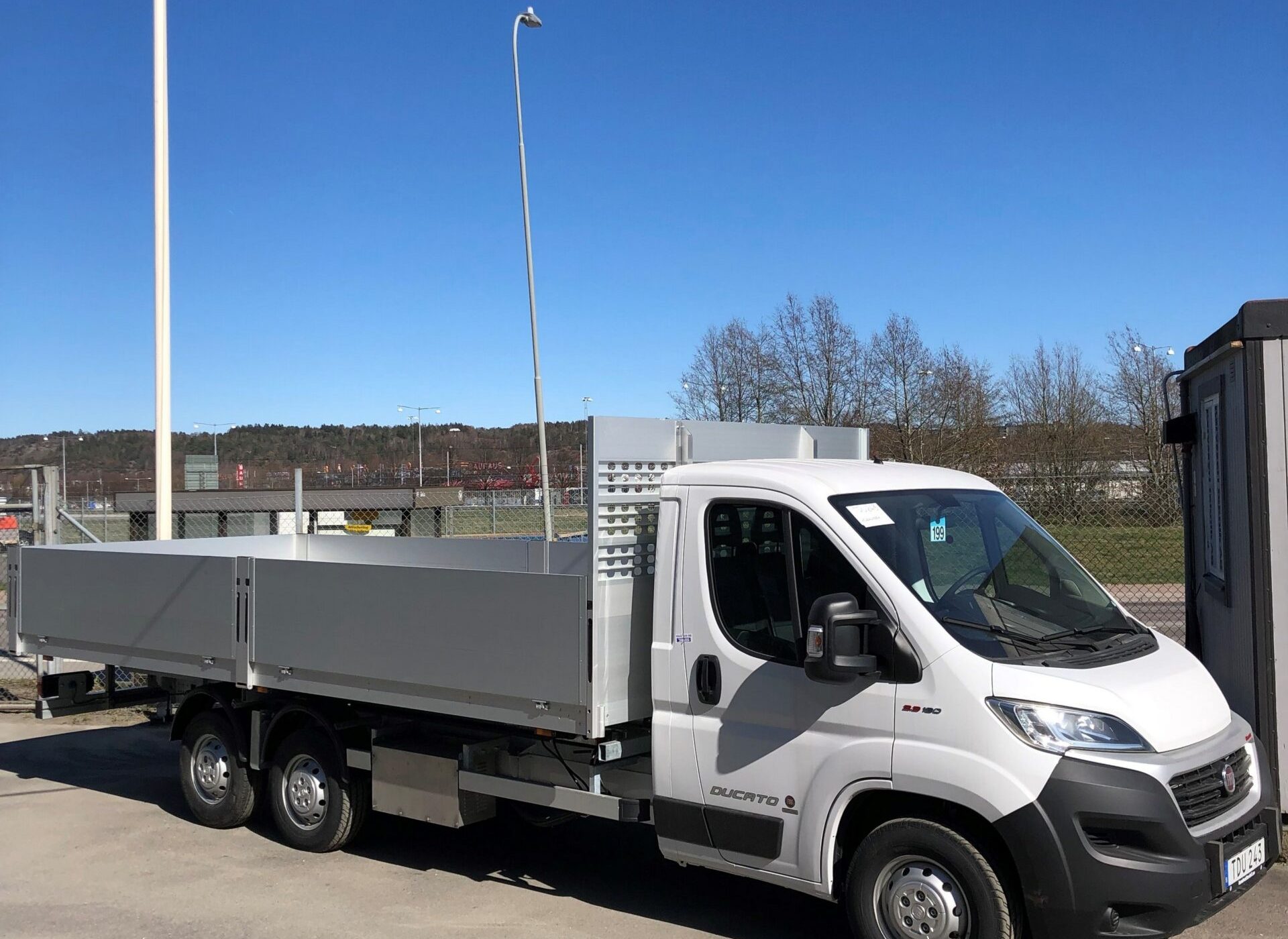 Combistar BE-trailer - transportbil med flak